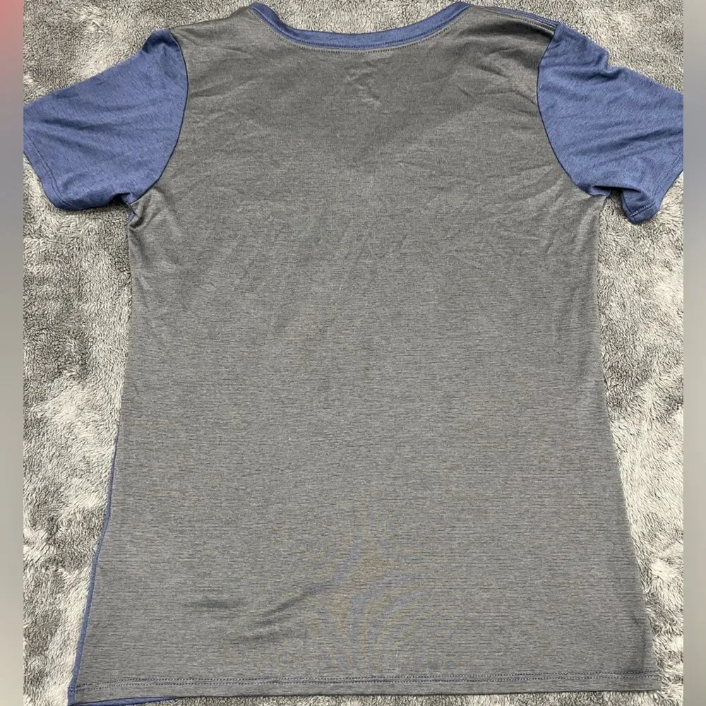 Nike Women’s V-Neck West Virginia Dri-Fit Size Small